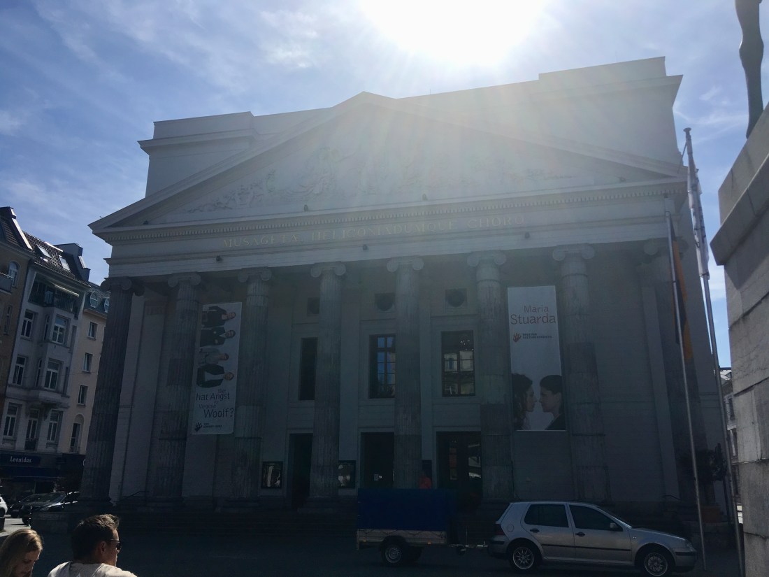 5DE8F844-0812-4C3C-8C9B-4952BDE09408