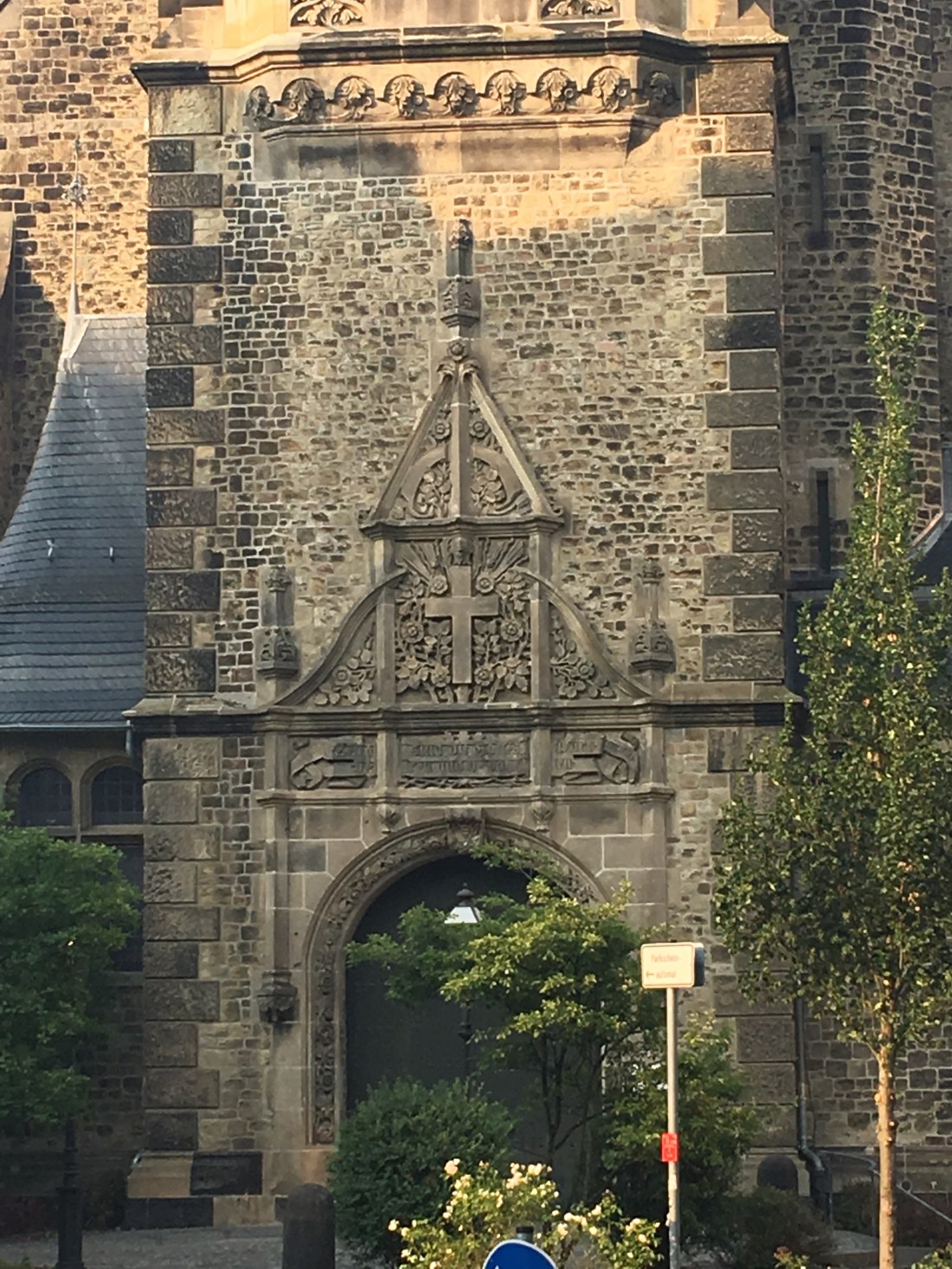 E0CC2E2C-924C-42D5-BC26-967CB8F23566