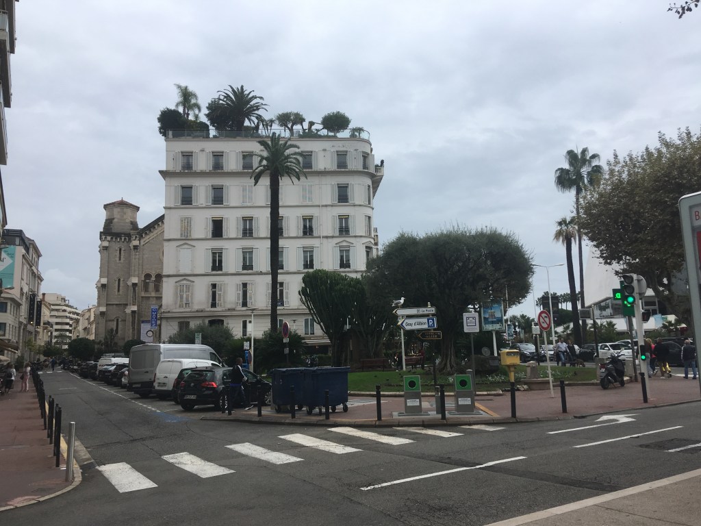 42840067-AD33-4A81-96C5-3AD183BBC3A5