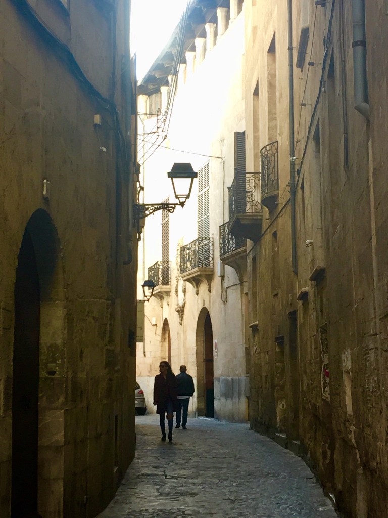 9FF37A4A-866A-46F4-B755-F1E301717F3B